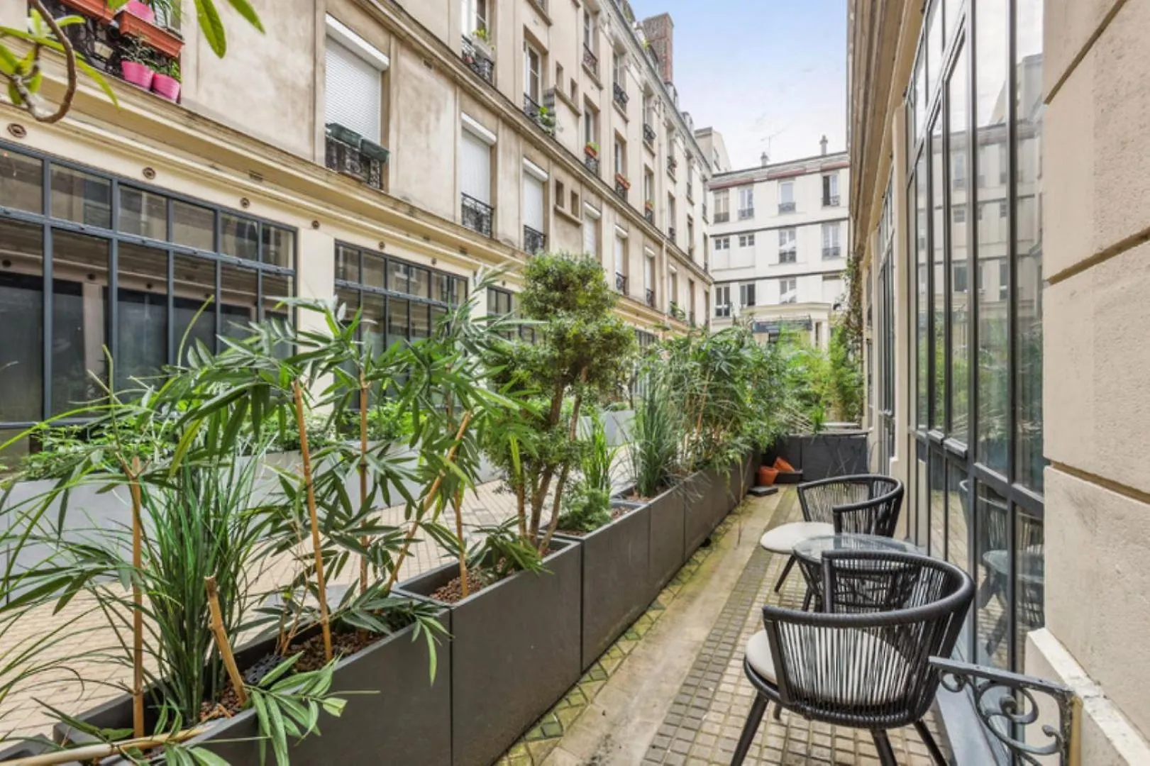 Apartment Bluestay 19 - Charmant Appartement A Paris 11